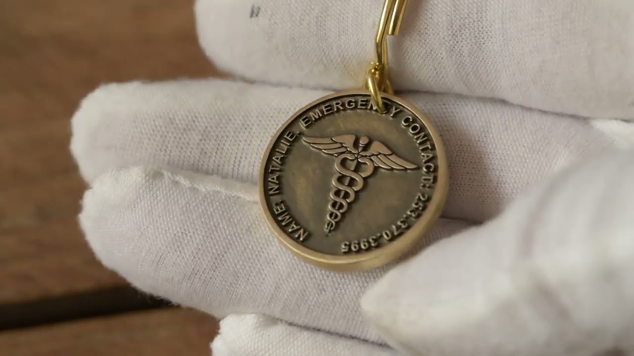 Personalized emergency contact keychain