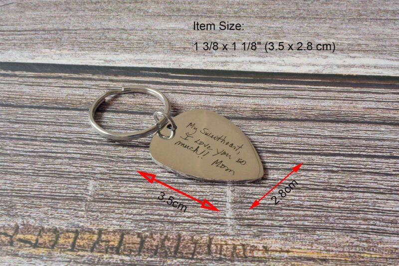 Guitar pick handwriting keychain FM 243-2