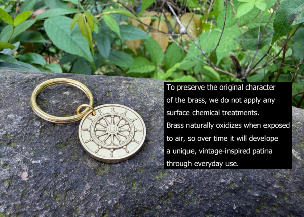 Ship wheel keychain 1 description