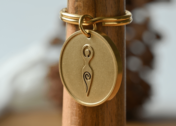 Spiral Goddess Keychain, Sacred Feminine Gift for Her, Brass Mother Goddess Keyring, Wiccan Pagan Amulet, Divine Feminine Charm, Empowerment Gift